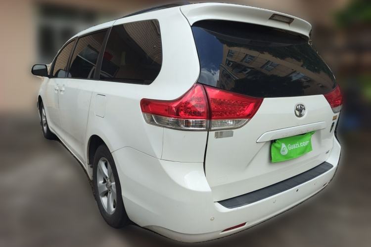 Used Toyota SIENNA 2011 2.7L Two-Wheel-Drive Automatic Trim Rear Left 45 Deg