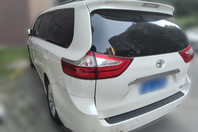 Used Toyota SIENNA 2011 3.5L 4x4 Automatic Rear Left 45 Deg