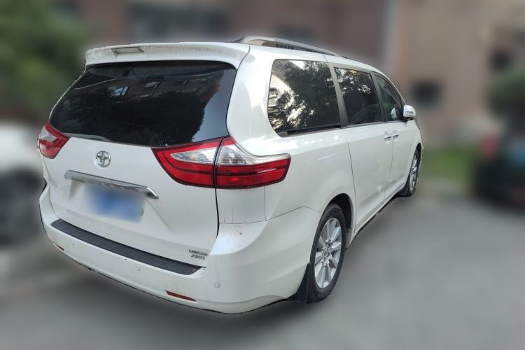 Used Toyota SIENNA 2011 3.5L 4x4 Automatic Rear Right 45 Deg