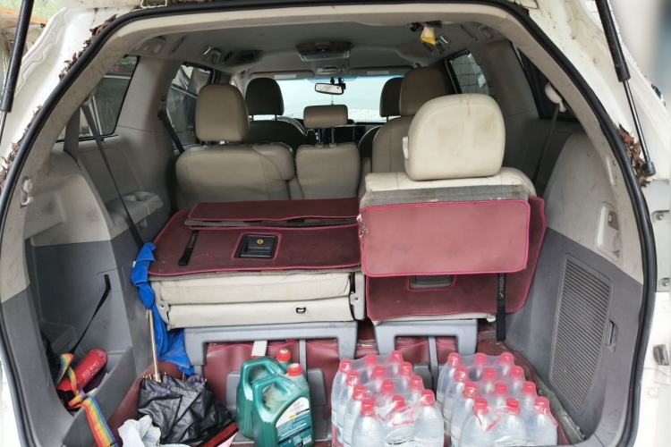Used Toyota SIENNA  Trunk