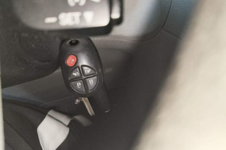 Used Toyota SIENNA  Vehicle Key