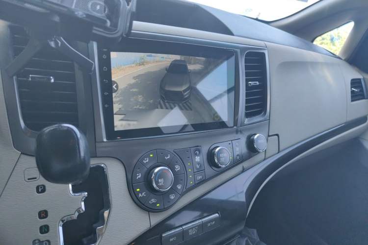 Used Toyota SIENNA 2011 2.7L Two-Wheel-Drive Automatic Trim Audio And AC Panel