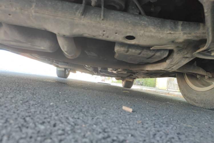 Used Toyota SIENNA 2011 2.7L Two-Wheel-Drive Automatic Trim Chassis Front