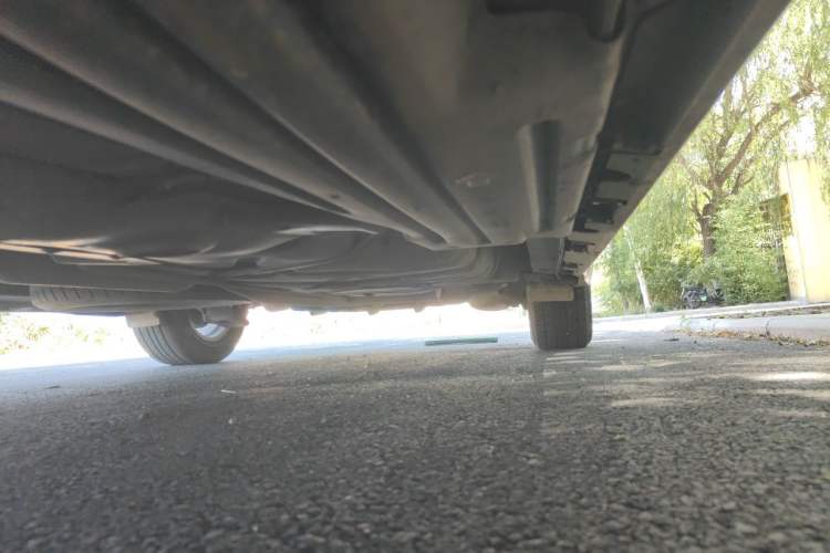 Used Toyota SIENNA 2011 2.7L Two-Wheel-Drive Automatic Trim Chassis Front Left