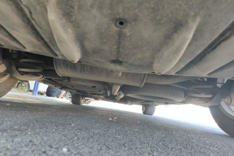 Used Toyota SIENNA 2011 2.7L Two-Wheel-Drive Automatic Trim Chassis Rear