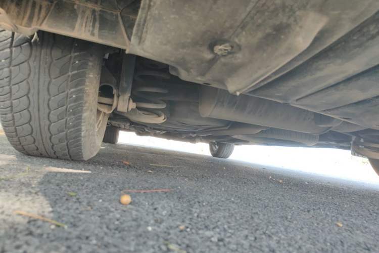 Used Toyota SIENNA 2011 2.7L Two-Wheel-Drive Automatic Trim Chassis Rear Left