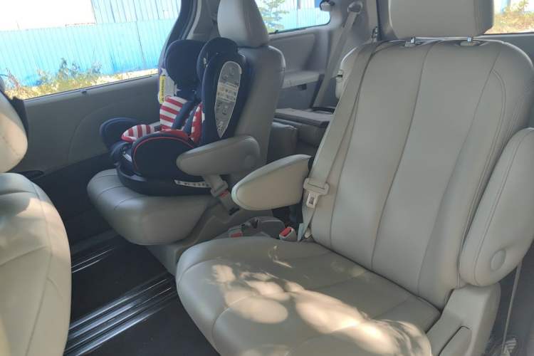 Used Toyota SIENNA 2011 2.7L Two-Wheel-Drive Automatic Trim Left Rear Seat