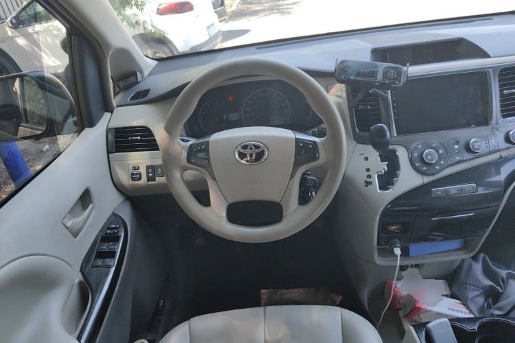 Used Toyota SIENNA 2011 2.7L Two-Wheel-Drive Automatic Trim Steering Wheel