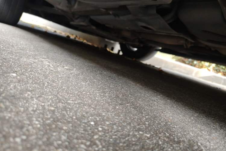 Used Toyota SIENNA  Chassis Front Left