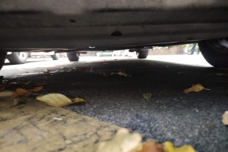 Used Toyota SIENNA  Chassis Front