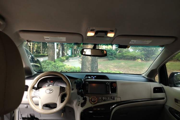 Used Toyota SIENNA  Headliner