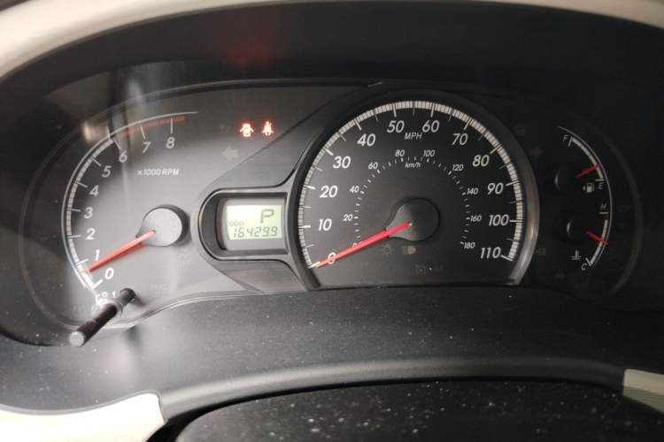 Used Toyota SIENNA  Instrument Cluster
