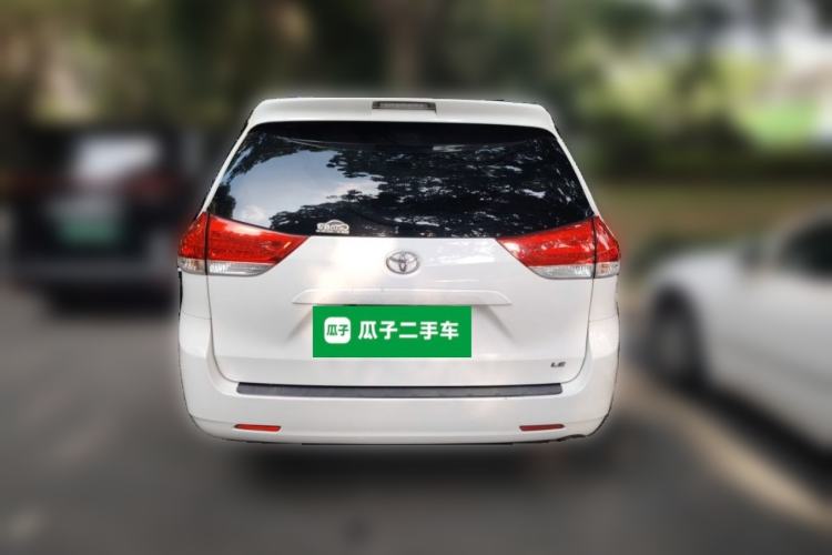 Used Toyota SIENNA  Rear