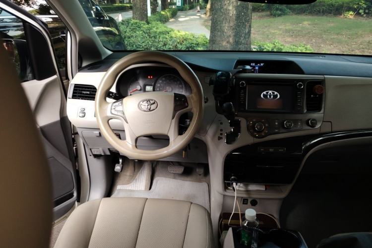 Used Toyota SIENNA  Steering Wheel