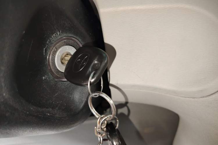 Used Toyota SIENNA  Vehicle Key