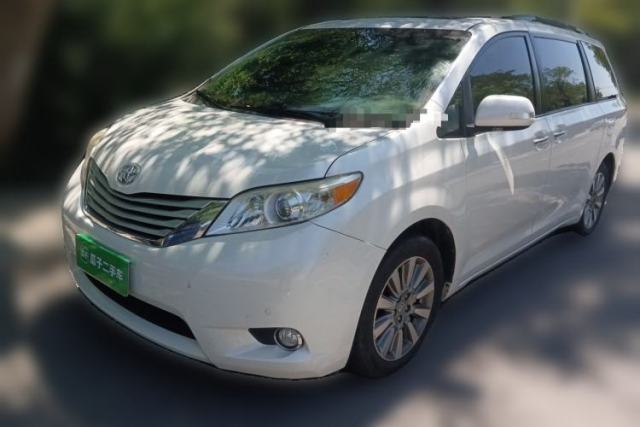 Used Toyota SIENNA 2012 model, 3.5-liter engine, seven seats, automatic transmission, parallel import
