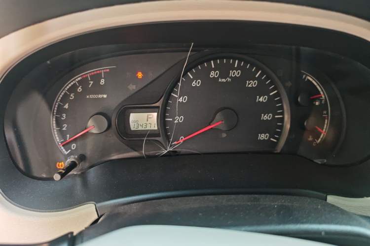 Used Toyota SIENNA  Instrument Cluster