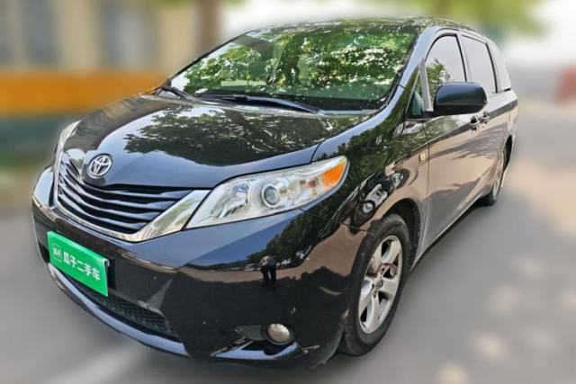 Used Toyota SIENNA 