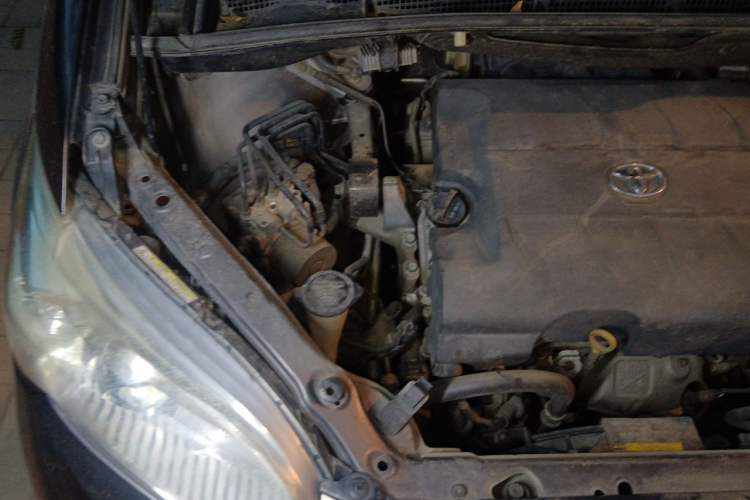 Used Toyota SIENNA 2013 3.5L Four-Wheel Drive Parallel Import Engine Bay Right