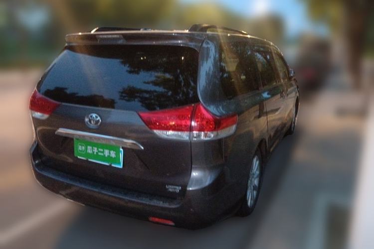 Used Toyota SIENNA 2013 3.5L Four-Wheel Drive Parallel Import Rear Right 45 Deg