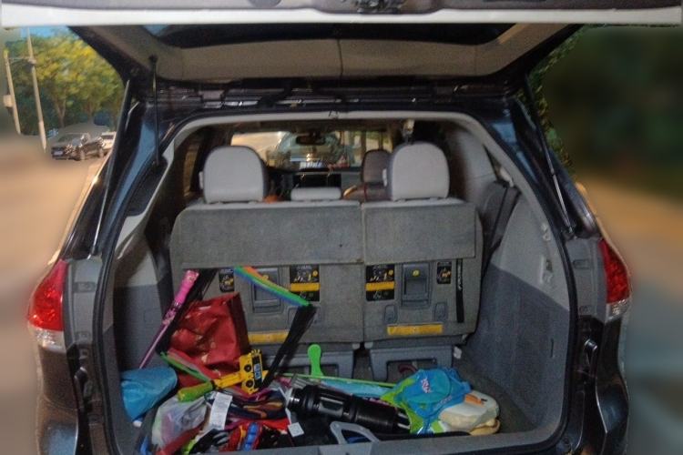 Used Toyota SIENNA 2013 3.5L Four-Wheel Drive Parallel Import Trunk