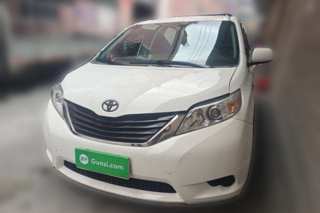 Used Toyota SIENNA 