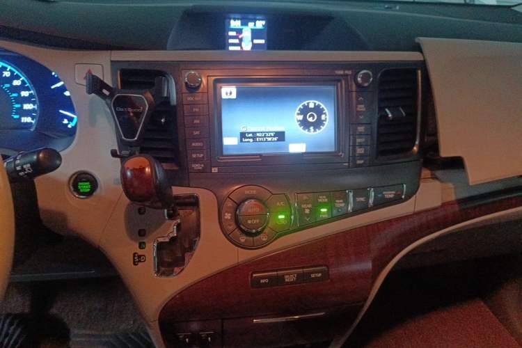 Used Toyota SIENNA 2013 3.5L Four-Wheel Drive Parallel Import Audio And AC Panel