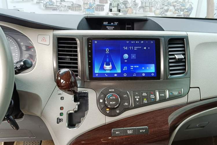 Used Toyota SIENNA  Audio And AC Panel