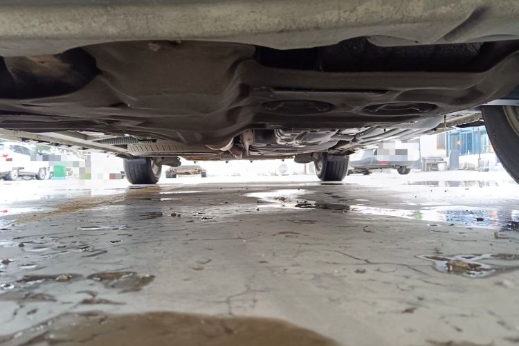 Used Toyota SIENNA  Chassis Front