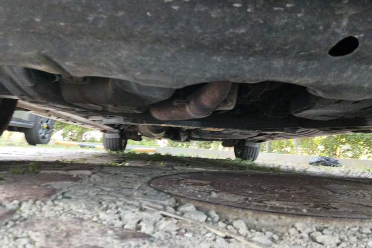 Used Toyota SIENNA  Chassis Front