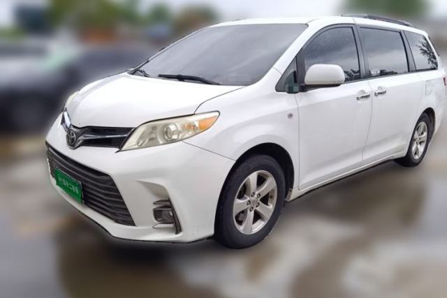 Used Toyota SIENNA 2013 Toyota Sienna, automatic, 3.5L, seven-seater, parallel import