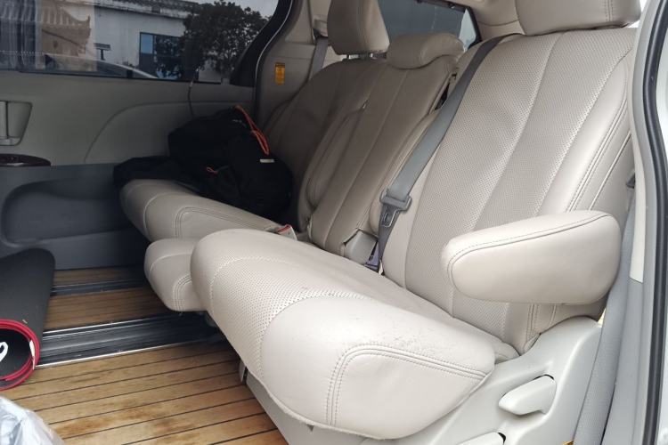 Used Toyota SIENNA  Left Rear Seat