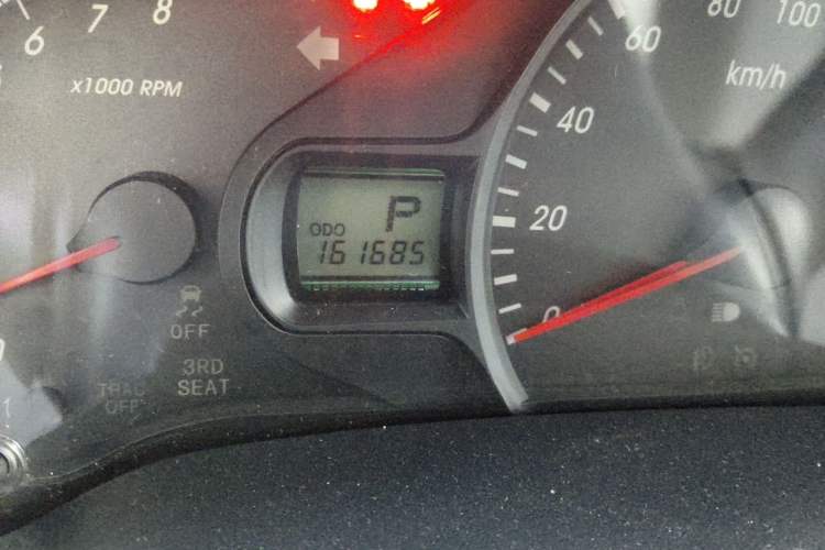 Used Toyota SIENNA  Odometer Close Up
