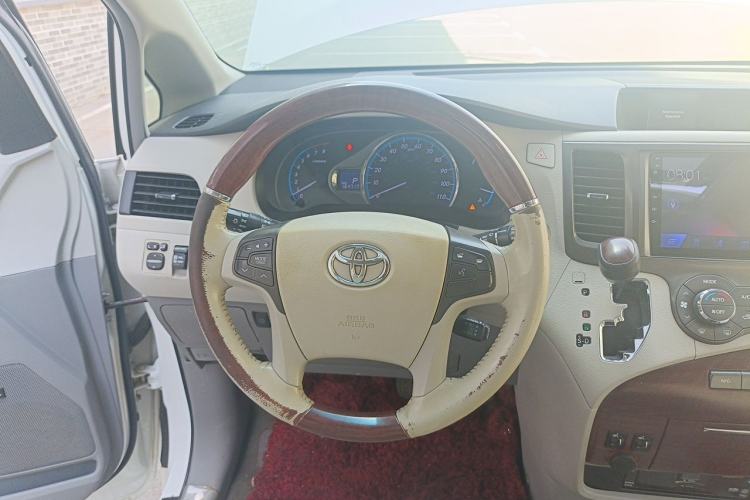 Used Toyota SIENNA  Steering Wheel