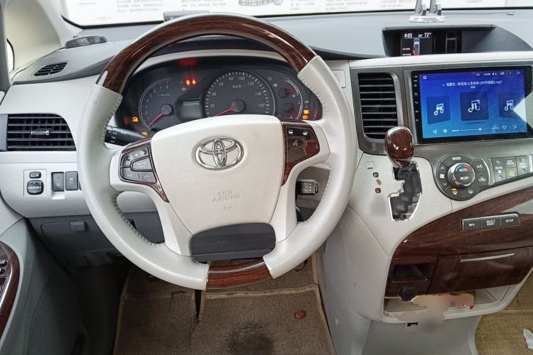 Used Toyota SIENNA  Steering Wheel