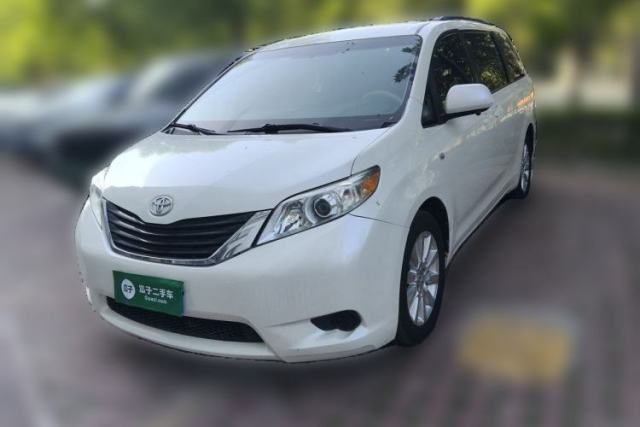 Used Toyota SIENNA 