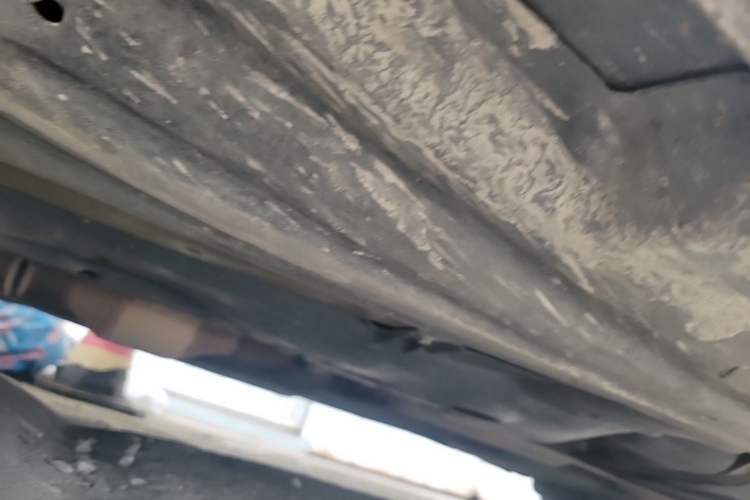 Used Toyota SIENNA  Chassis Front Left