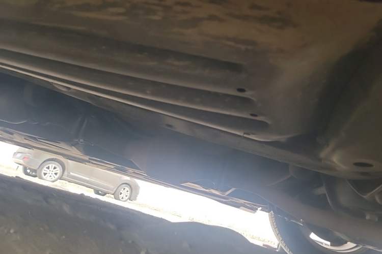 Used Toyota SIENNA  Chassis Front Right