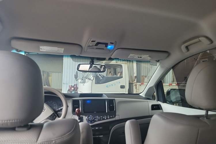 Used Toyota SIENNA  Headliner
