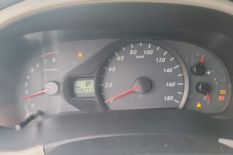 Used Toyota SIENNA  Instrument Cluster