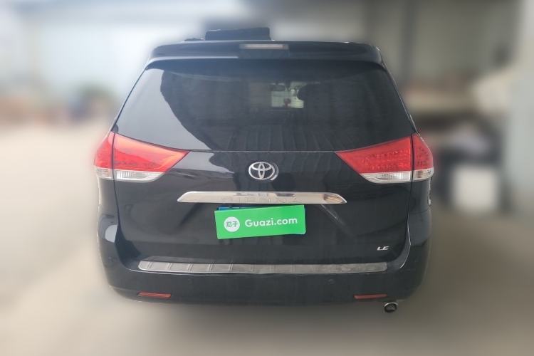Used Toyota SIENNA  Rear