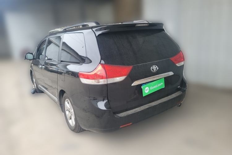 Used Toyota SIENNA  Rear Left 45 Deg