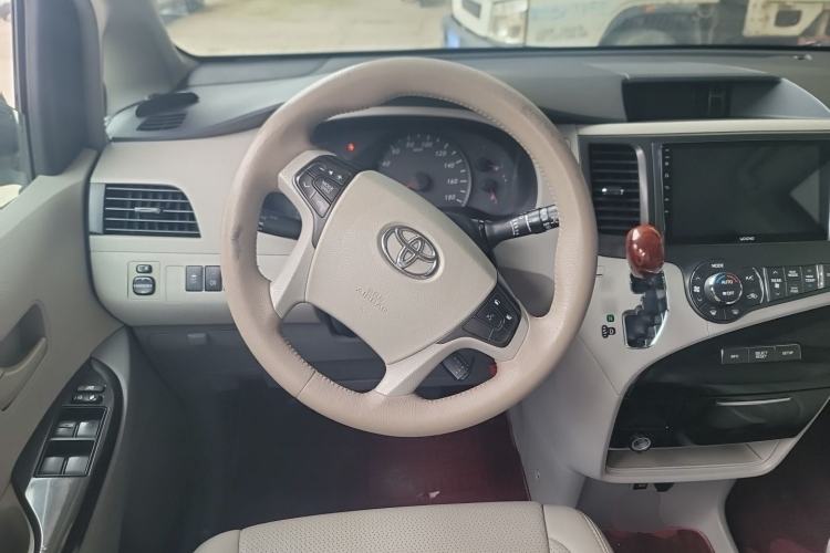 Used Toyota SIENNA  Steering Wheel