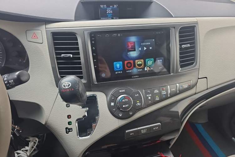 Used Toyota SIENNA  Audio And AC Panel
