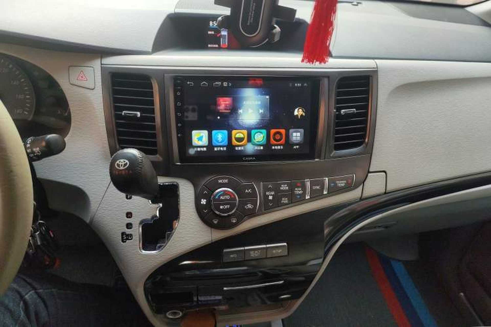 Used Toyota SIENNA  Audio And AC Panel