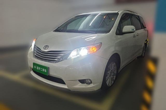 Used Toyota SIENNA 