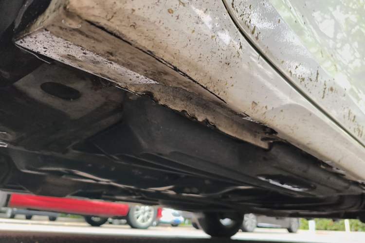 Used Toyota SIENNA  Chassis Front Left