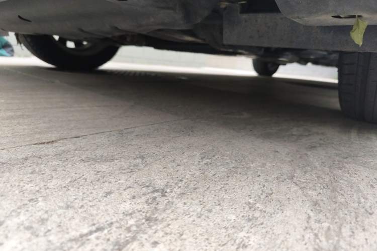 Used Toyota SIENNA  Chassis Front Left