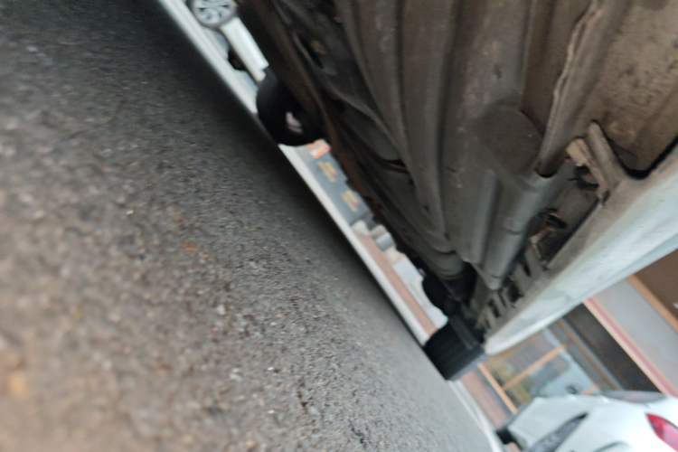 Used Toyota SIENNA 2014 3.5L Sienna LE Two-Wheel-Drive Version Chassis Front Left