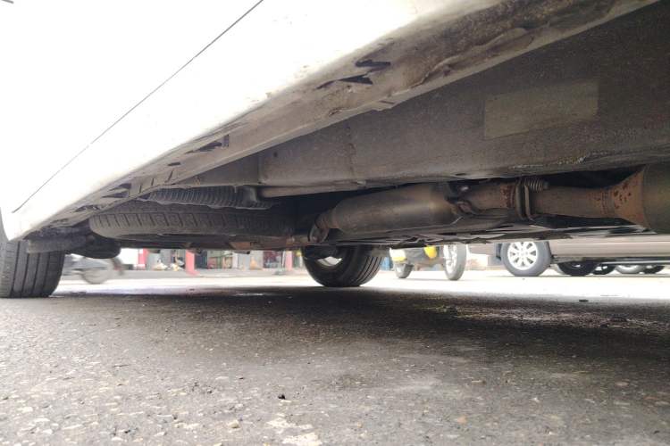 Used Toyota SIENNA  Chassis Front Right